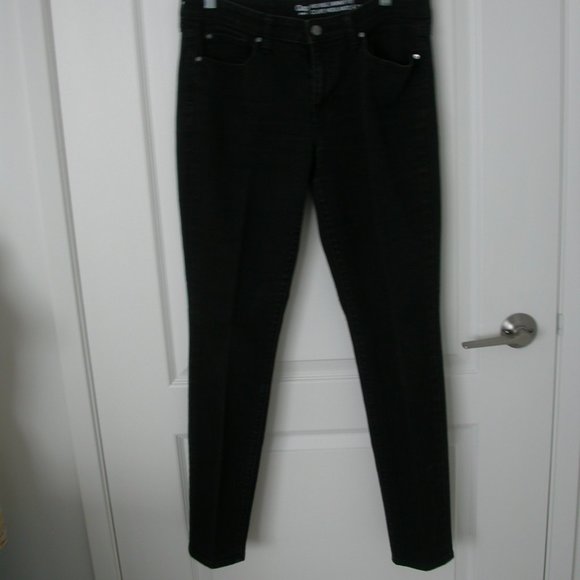 Gap Black Mid-rise Jeans - Picture 7 of 7